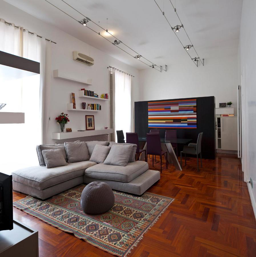 Elegant Apartment At Chiaia By Wonderful Italy Napoli Exterior foto