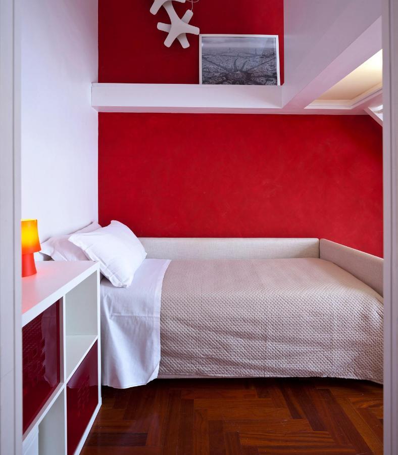 Elegant Apartment At Chiaia By Wonderful Italy Napoli Exterior foto