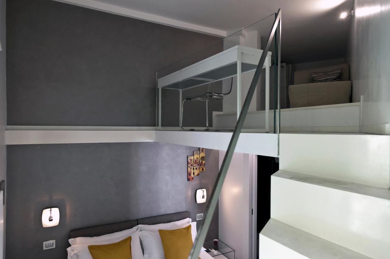 Elegant Apartment At Chiaia By Wonderful Italy Napoli Exterior foto