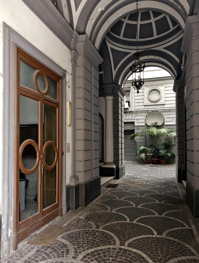 Elegant Apartment At Chiaia By Wonderful Italy Napoli Exterior foto